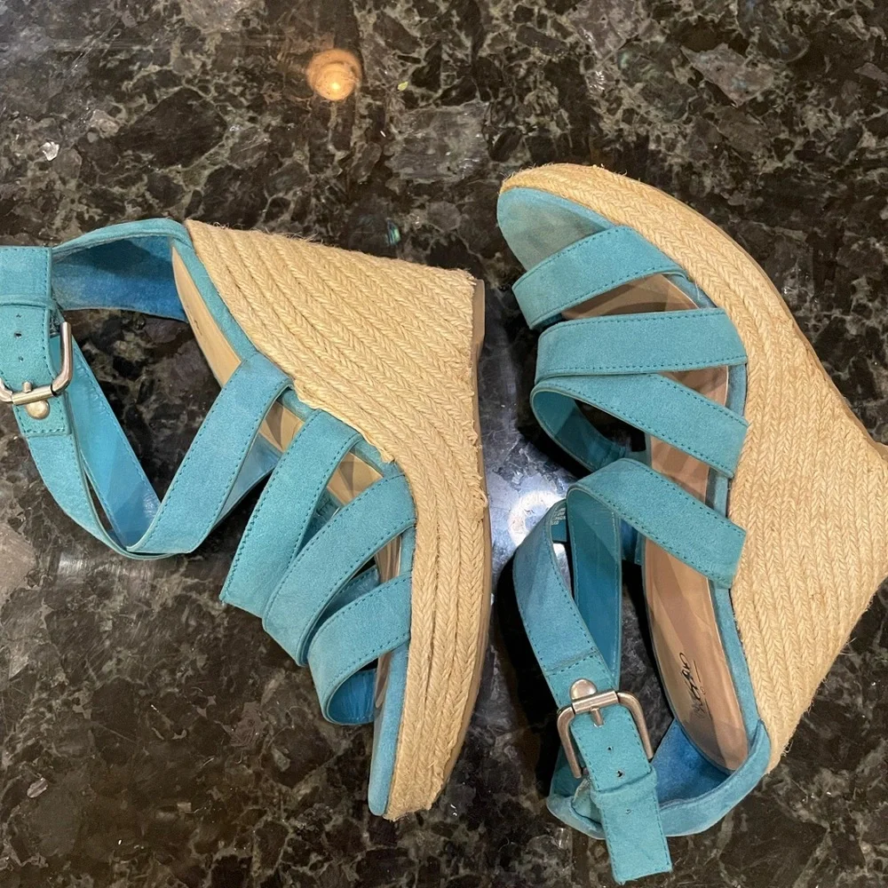 PERFECT Turquoise Espadrilles Wedge